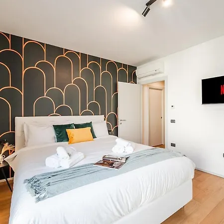 Station - Elegante Con Garage Apartamento Módena