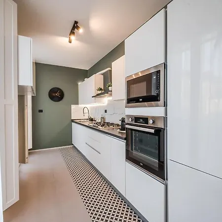 Apartamento Station - Elegante Con Garage *